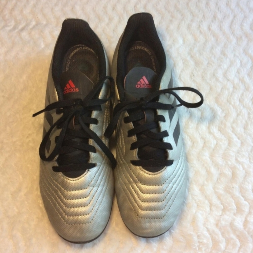 Adidas Silver/Black Men's Predator 19.4 FG G25822 Soccer Cleats Size 5